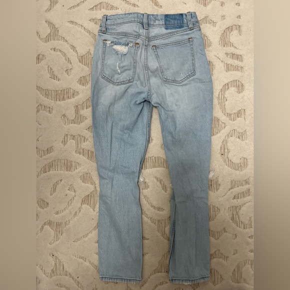 Abercrombie curve love ripped jeans - Picture 2 of 3